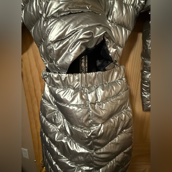 Women's Silver snowsuit - Picture 5 of 5